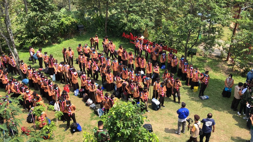 Lapangan Pasapati (atas)