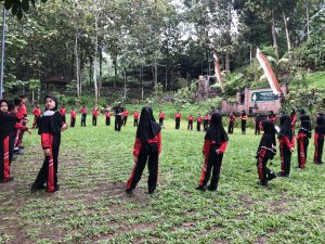 Keseruan Outbound Anak SD Kedungpari di Asriloka Wonosalam