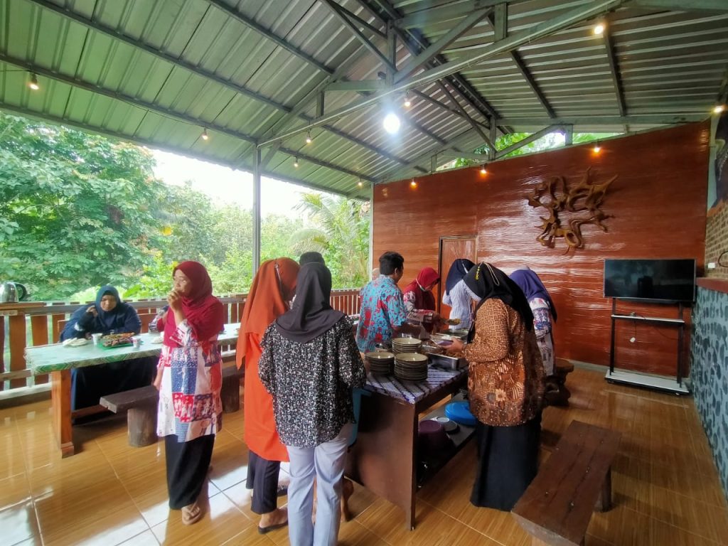Rapat Sosialisasi Dinkes Jombang di Asriloka Wonosalam