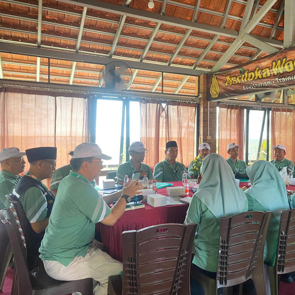 Rapat Kerja Kelompok Kerja Madrasah Ibtidaiyah Kecamatan Ngoro, Kabupaten JombangASRILOKA WONOSALAM ‘Eco Tourism – Training Center – Resort’More info -Website – www.asrilokawonosalam.comWhatsapp – 08